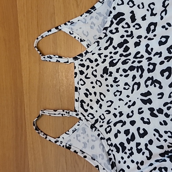 NWOT Womens Leopard Print Tank - Picture 3 of 3